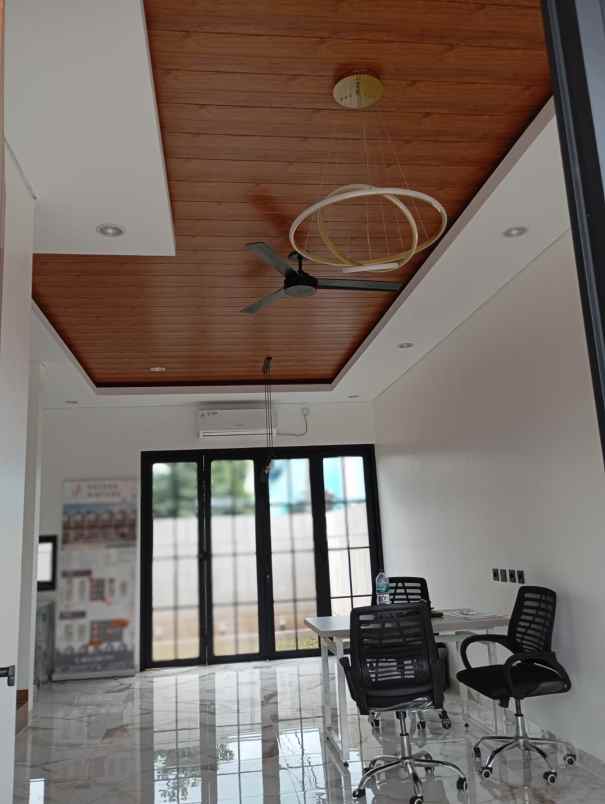 cluster modern design tropis strategis di pondok aren