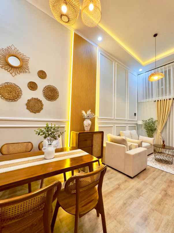 dijual di perumahan h city sawangan bojongsari depok