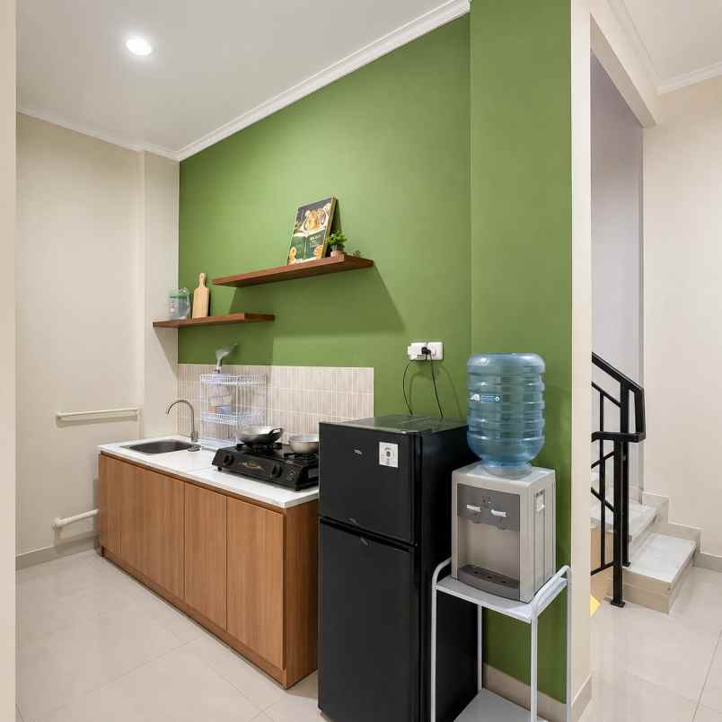 dijual kost jakarta barat