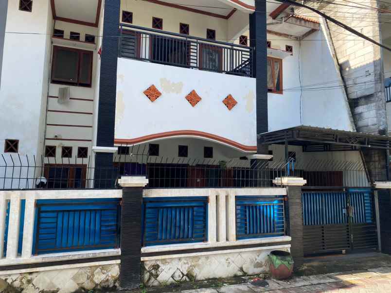 dijual kost jl mojo kec gubeng durabaya