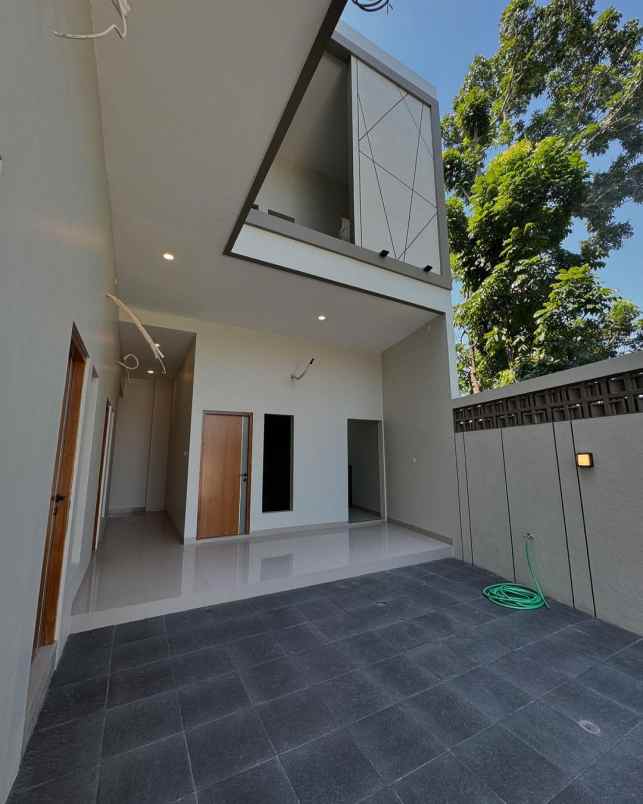 dijual kost sardonoharjo