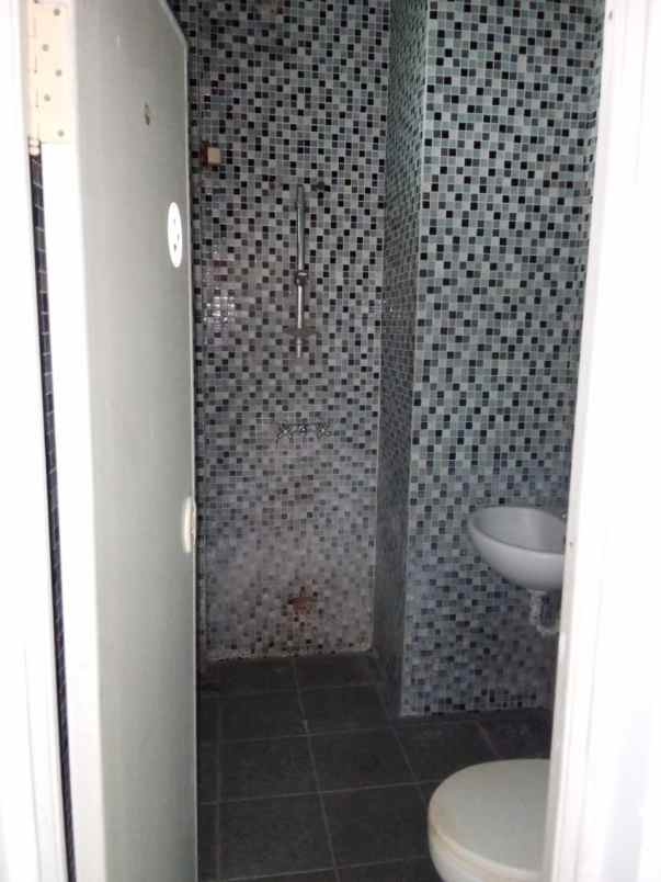 dijual ruko di jl kebayoran lama jakarta selatan