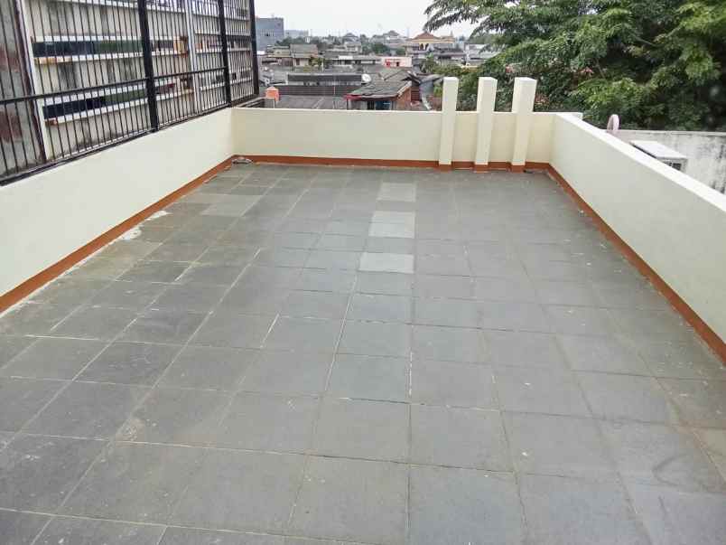 dijual ruko di jl kebayoran lama jakarta selatan