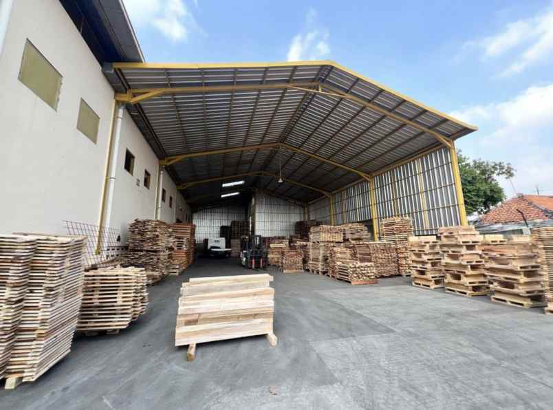 dijual ruko gudang kantor jalan kaliabang tengah