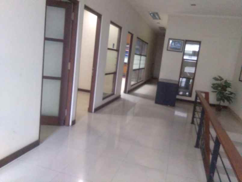 dijual ruko gudang kantor jalan puputan renon