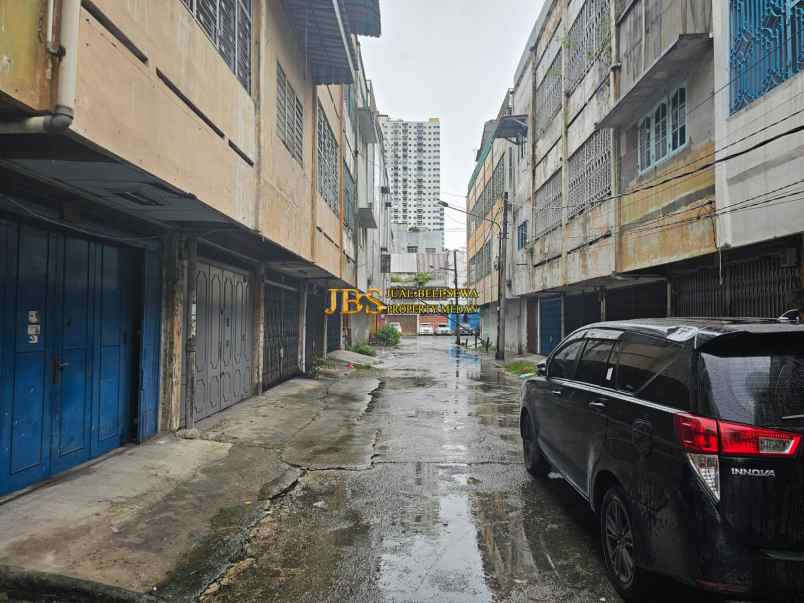 dijual ruko gudang kantor jalan sutomo baru jl seram