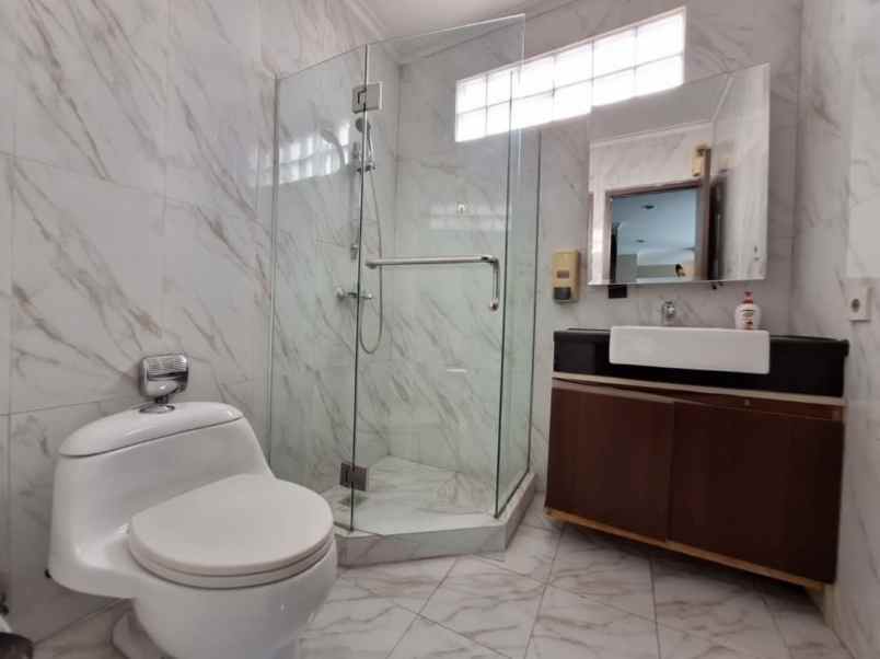 dijual ruko gudang kantor jalan tanah tinggi timur