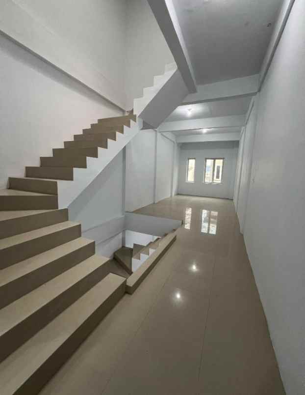 dijual ruko gudang kantor jalan yos sudarso mons