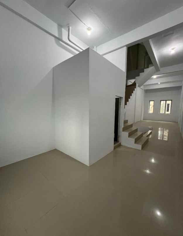 dijual ruko gudang kantor jalan yos sudarso mons