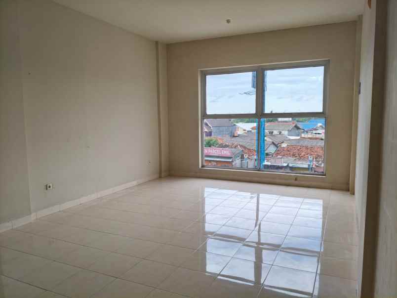 dijual ruko gudang kantor jln m h thamrin