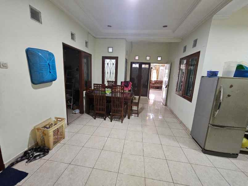 dijual rumah 1 5 lt cluster bulevar hijau harga nego