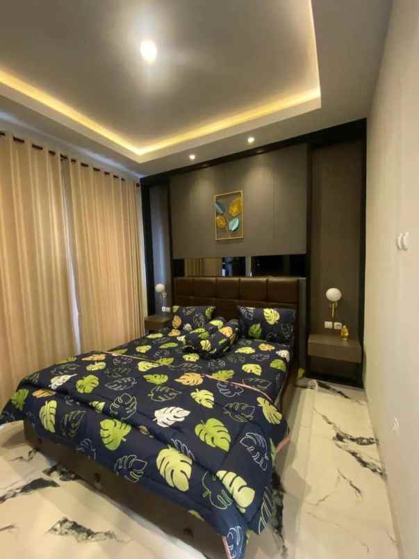 dijual rumah 2 lantai full furnish pamulang shm