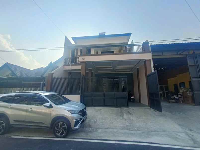 dijual rumah 2 lantai lokasi sawojajar 2 malang