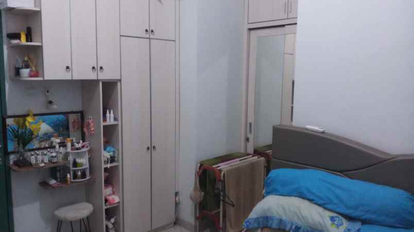 dijual rumah 2lt siap huni di grogol limo depok