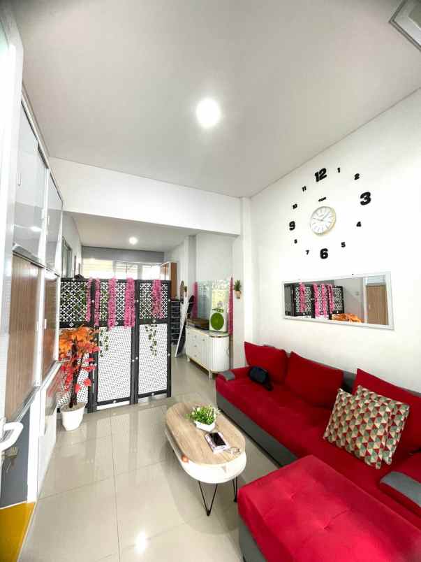 dijual rumah arcamanik