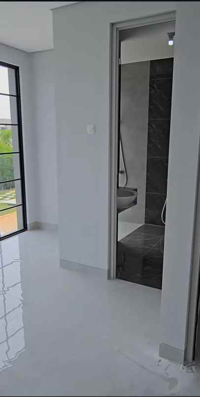 dijual rumah aruba villa pakuwon city