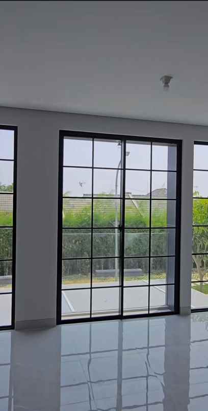 dijual rumah aruba villa pakuwon city