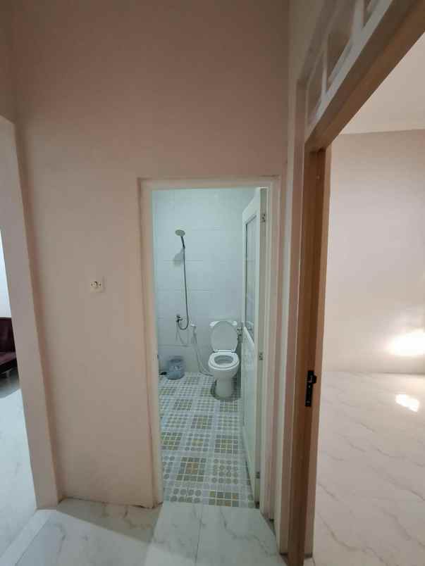 dijual rumah babatan pratama