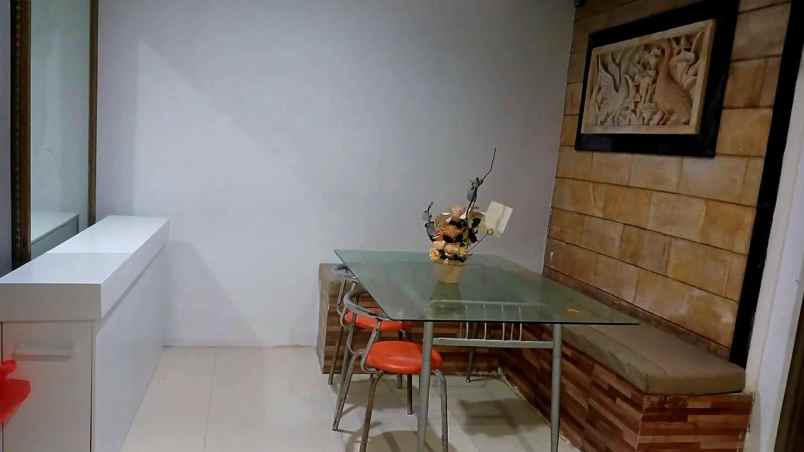 dijual rumah babatan pratama