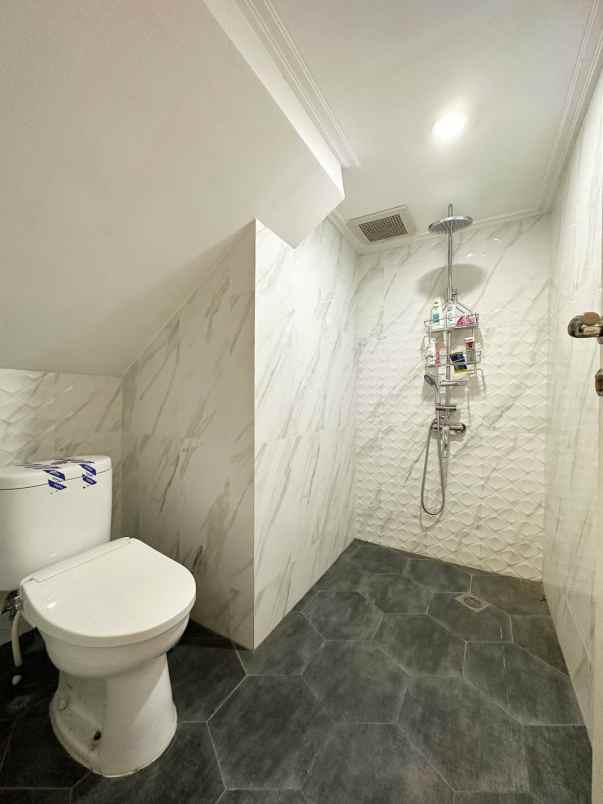 dijual rumah bambu 6