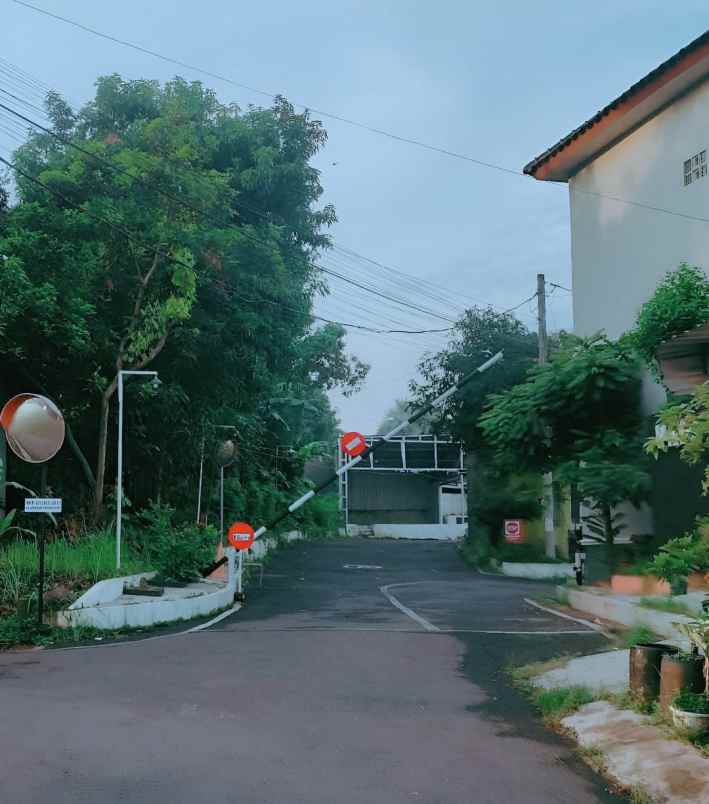 dijual rumah banyumanik
