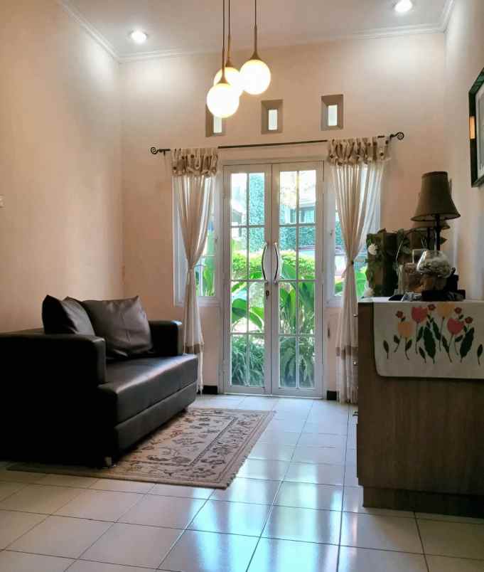 dijual rumah banyumanik