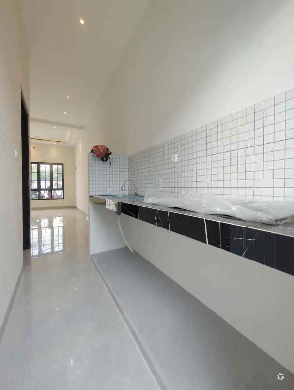 dijual rumah baru design minimalis modern siap huni