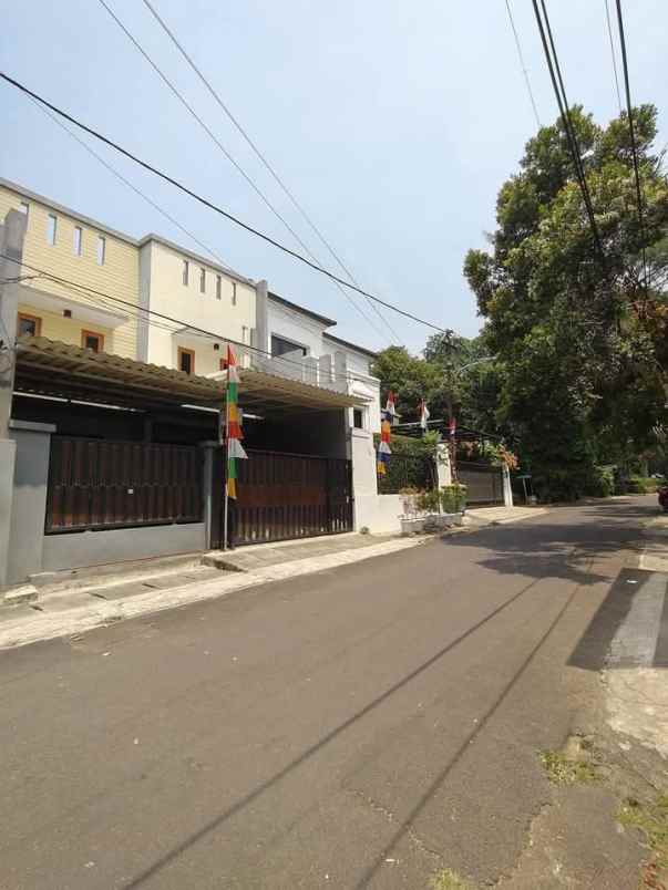 dijual rumah benhil