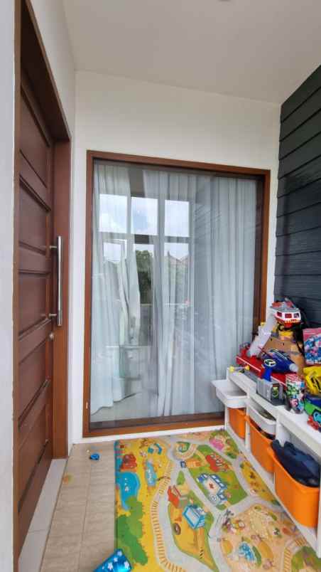 dijual rumah bintaro sektor 9