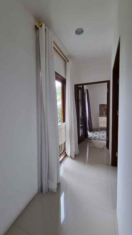 dijual rumah bintaro sektor 9