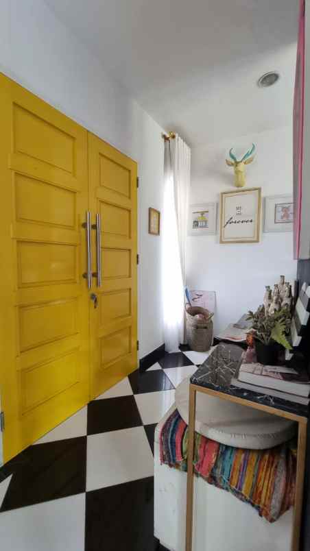 dijual rumah bintaro sektor 9