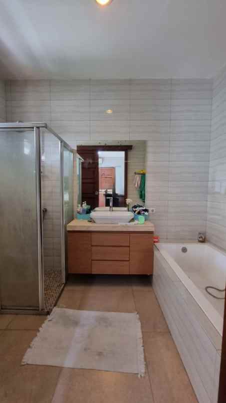 dijual rumah bintaro sektor 9