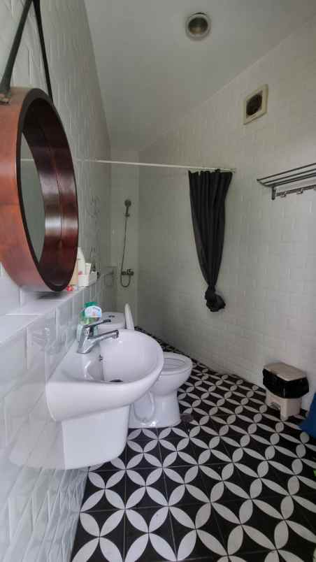 dijual rumah bintaro sektor 9