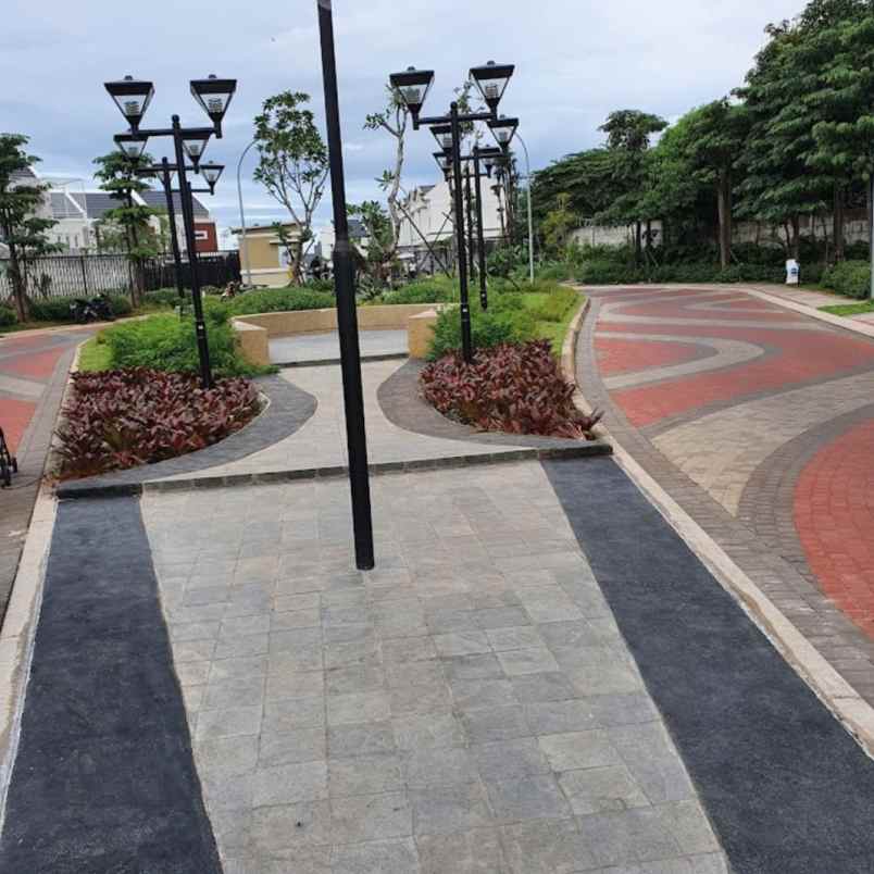 dijual rumah bsd timur