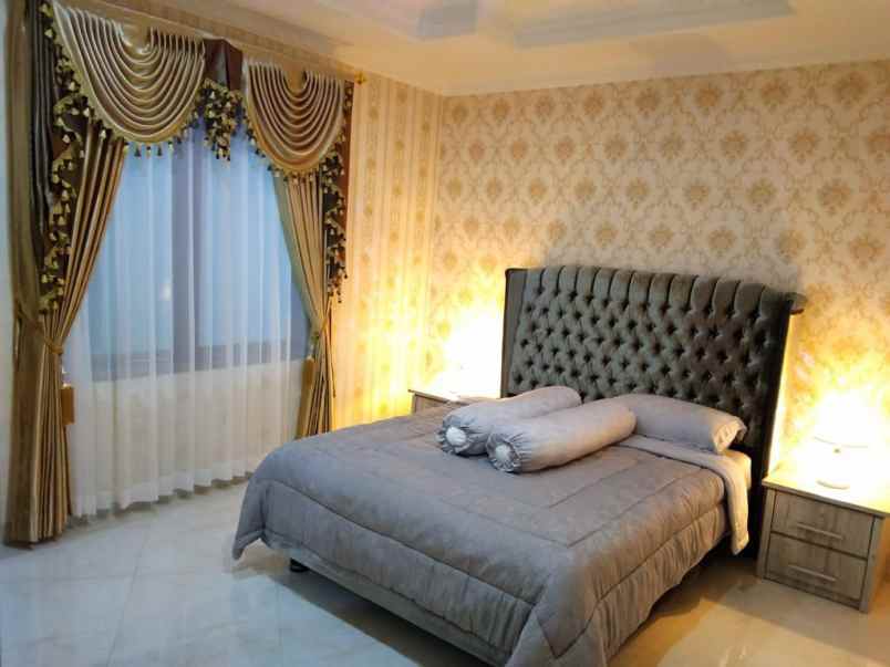 dijual rumah budi luhur