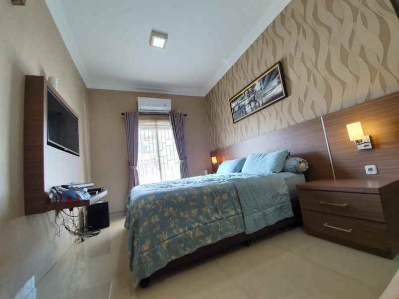 dijual rumah bukit cinere raya gandul