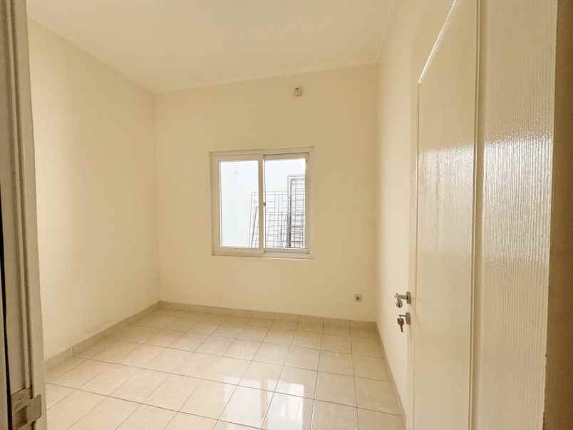 dijual rumah bukit golf riverside cibubur