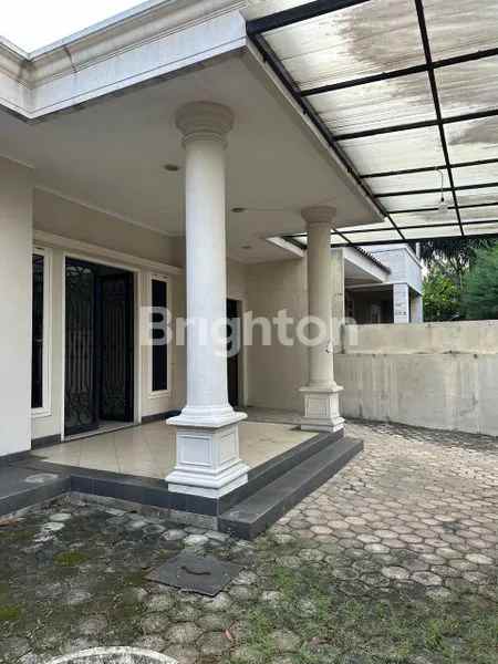 dijual rumah bukit hijau pondok indah