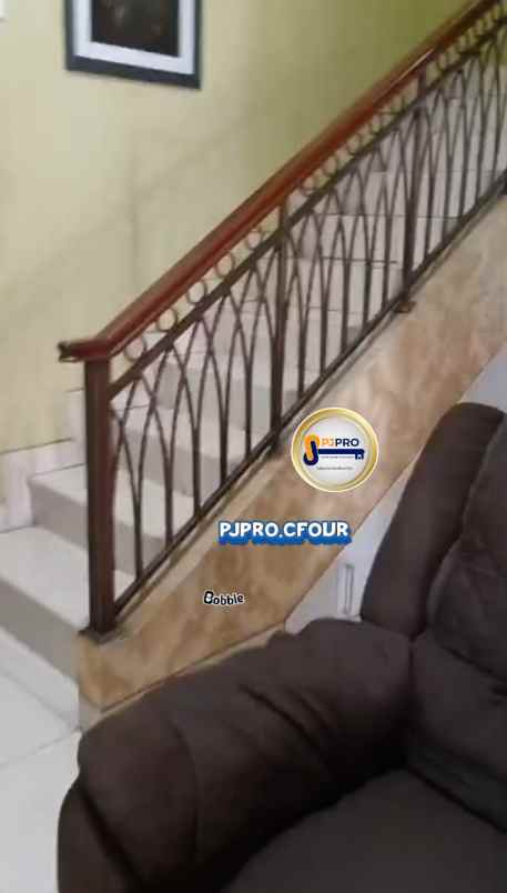 dijual rumah bulevar hijau