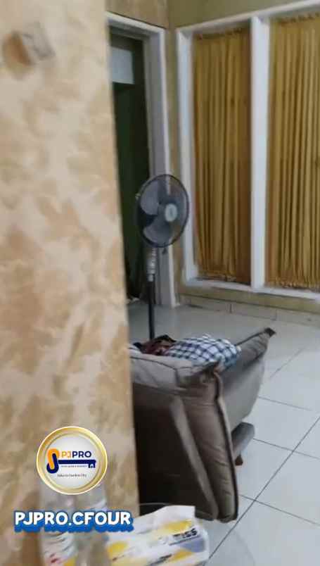 dijual rumah bulevar hijau