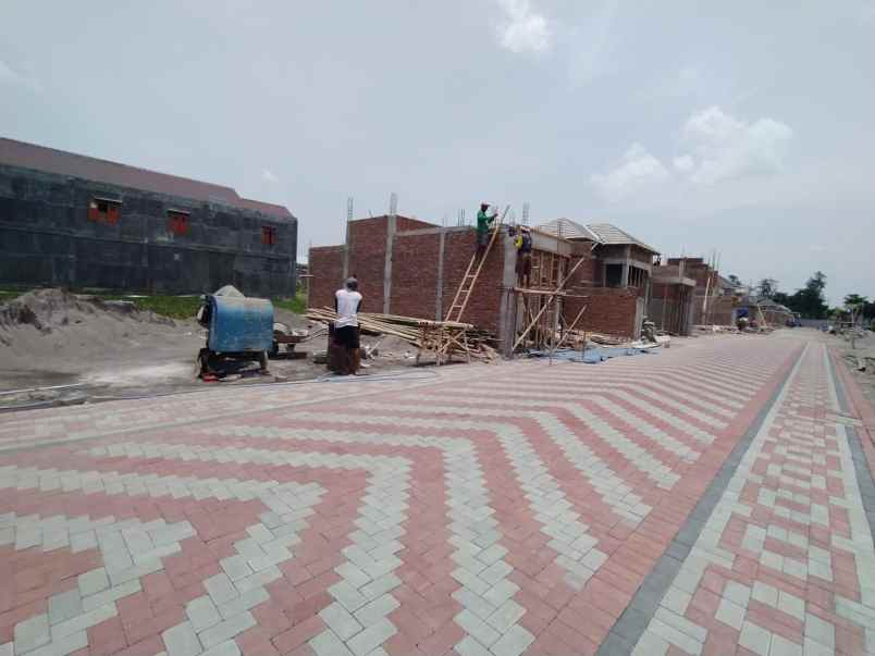 dijual rumah buntalan klaten tengah klaten