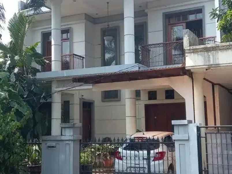dijual rumah caman