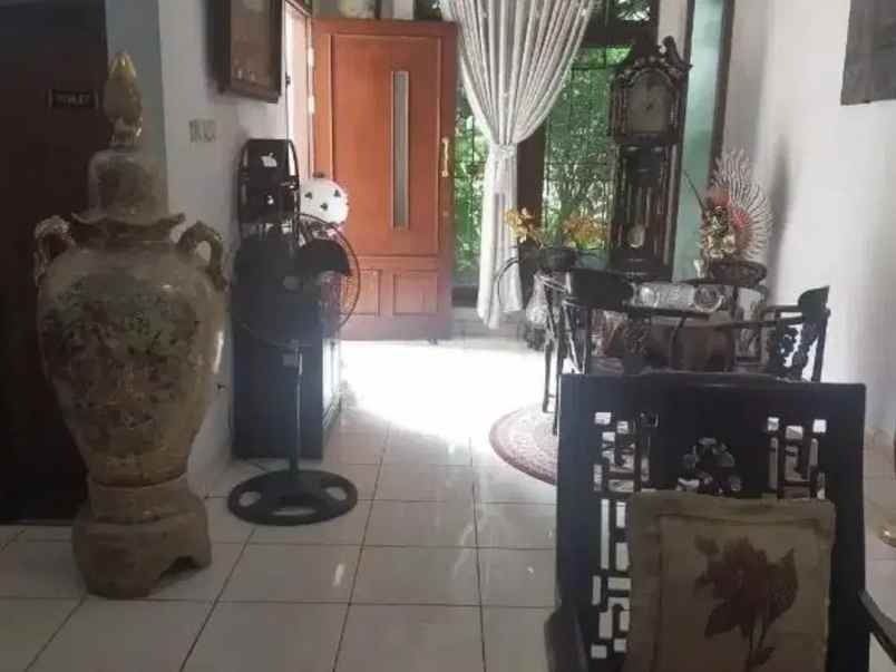 dijual rumah caman