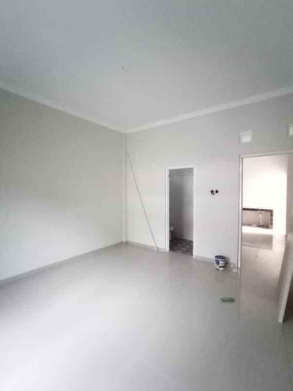 dijual rumah candi gebang