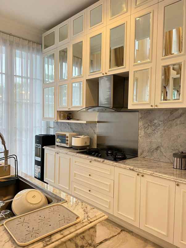 dijual rumah cempaka putih barat ll