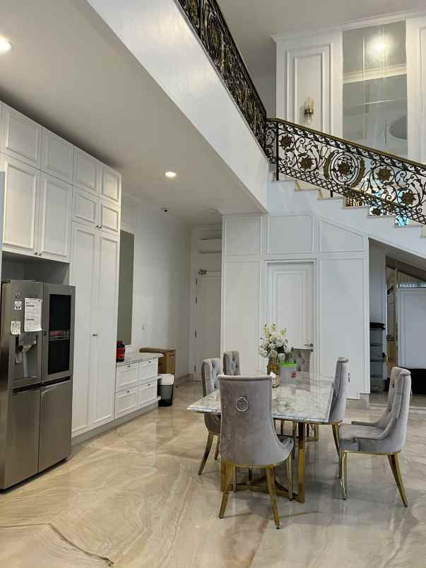 dijual rumah cempaka putih barat ll