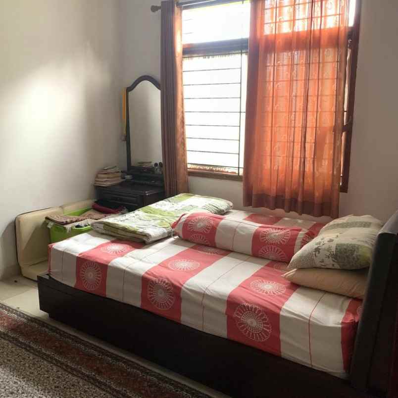 dijual rumah cigadung dago bandung utara