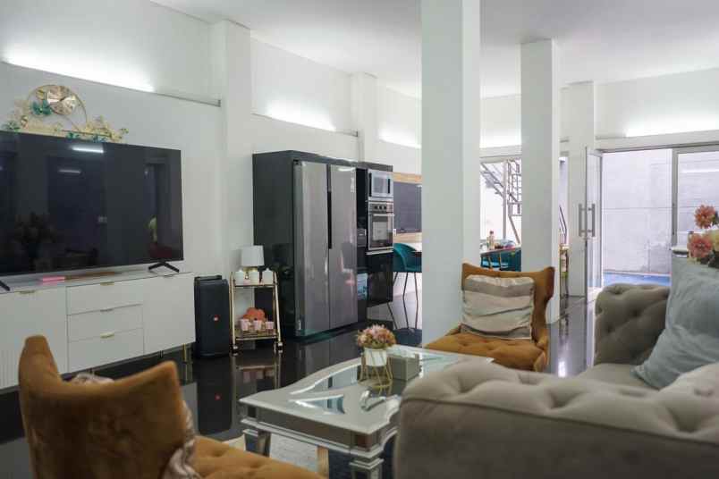 dijual rumah cigadung dago bandung utara