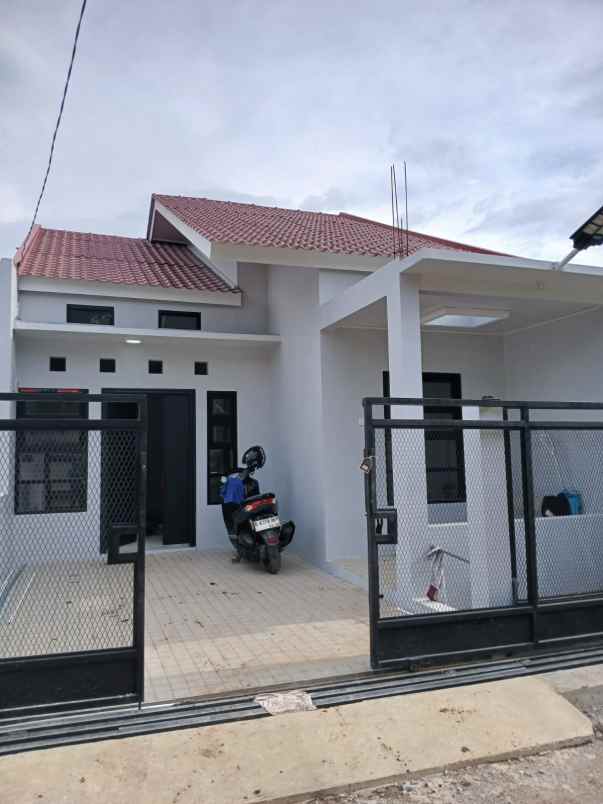 dijual rumah cijambe