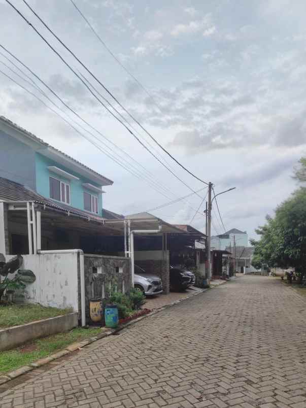 dijual rumah cikaret cibinong bogor